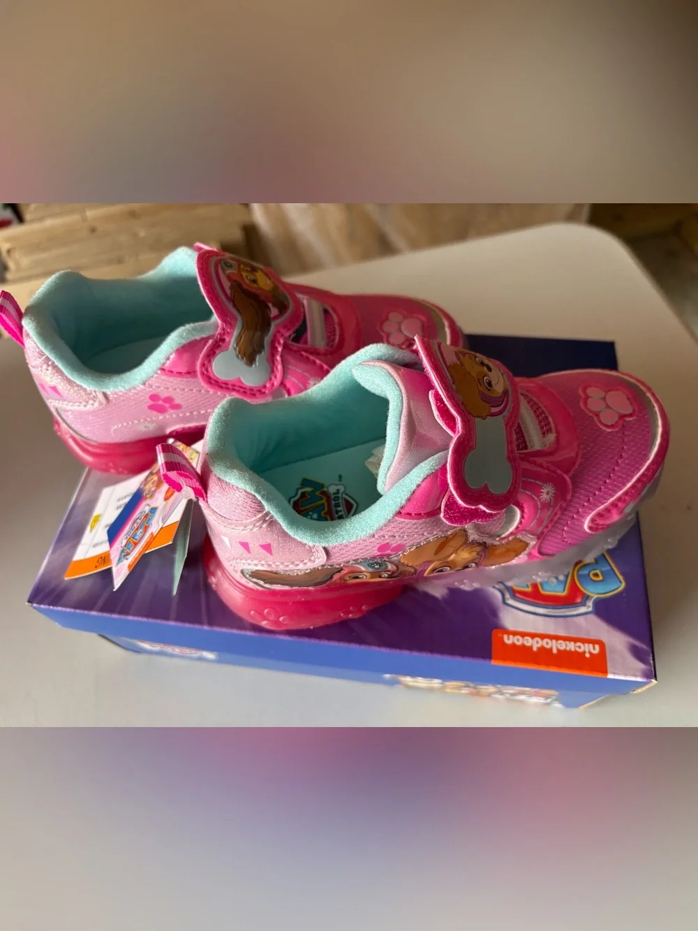 Paw Patrol Pink Light-Up Girls' Sneakers with Character Appliqués NEW IN THE BOX